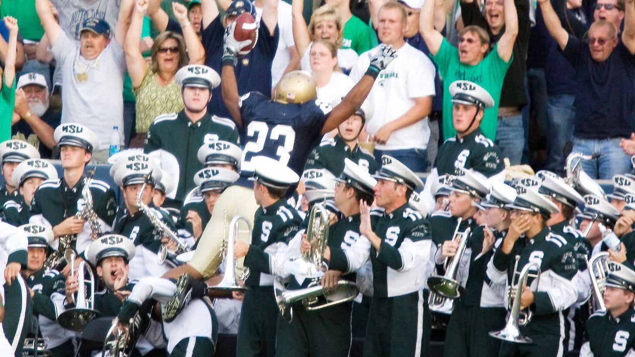 Reliving Golden Tate's jump into the Michigan State band 15 years later