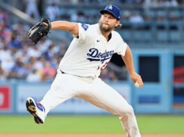 Dodgers' Clayton Kershaw 'not giving up,' hopes to pitch in playoffs