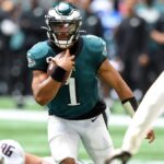 Falcons vs. Eagles Monday Night Football live updates: TV, odds, picks