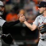 Tigers creep up on Twins, reeling Royals