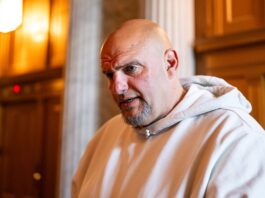 'Negative impact': Fetterman introduces Stop the Scroll Act to target social media harms