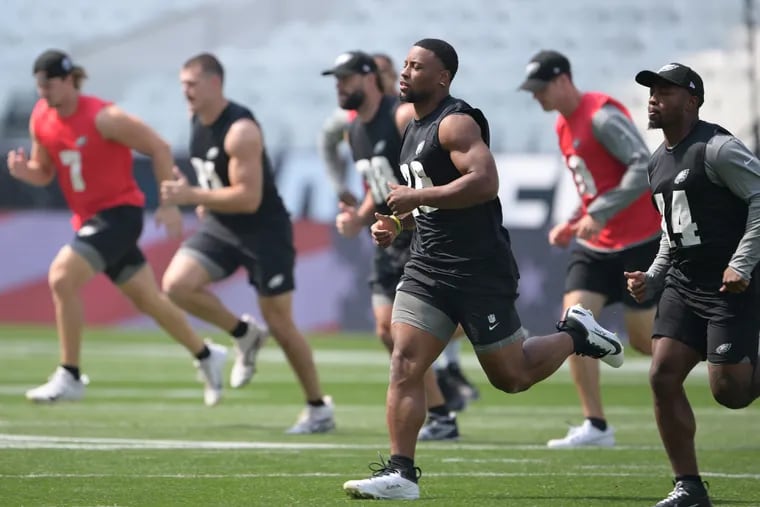 Saquon Barkley practices Thursday at the Corinthians Arena in São Paulo, Brazil.