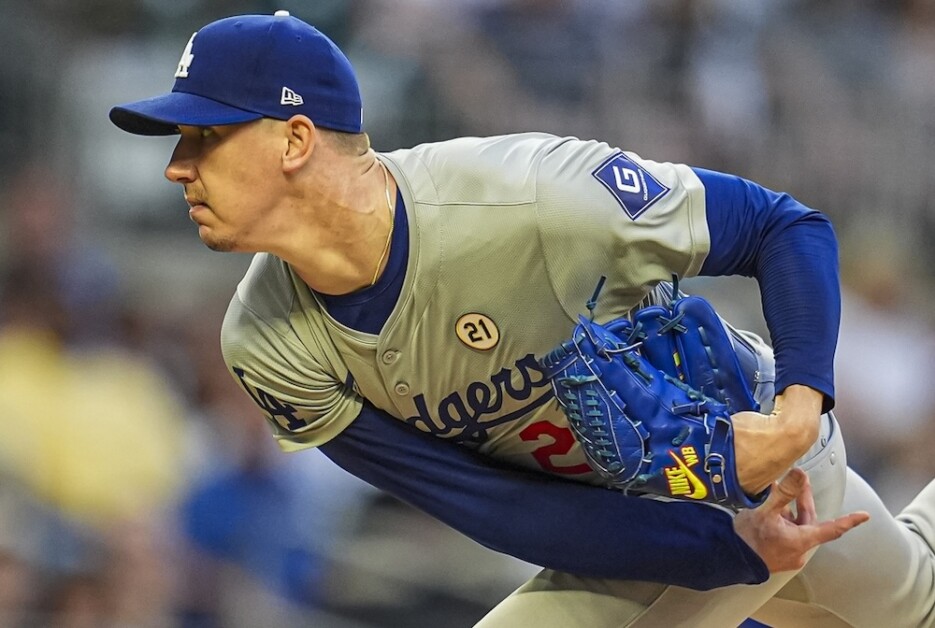 Dodgers Beat Braves Drop Playoff Magic Number Down to Five