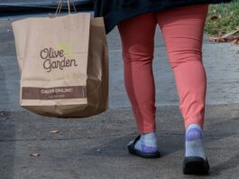 Olive Garden strikes a deal with Uber to deliver its food