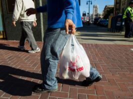 California governor signs law banning all plastic shopping bags at grocery stores