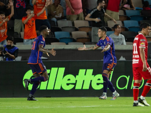 Michael dos Santos in action for Houston Dynamos on August 31, 2024