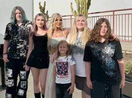 Tori Spelling's 5 Kids Support Mom at First 'Dancing with the Stars' Show