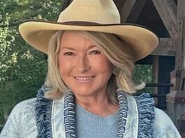 Martha Stewart Uses the Merit Minimalist Perfecting Foundation Stick