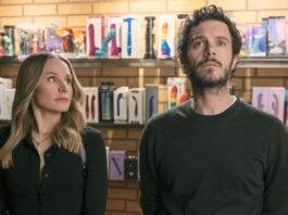 (L-R) Kristen Bell as Joanne and Adam Brody as Noah Roklov in &quot;Nobody Wants This&quot;